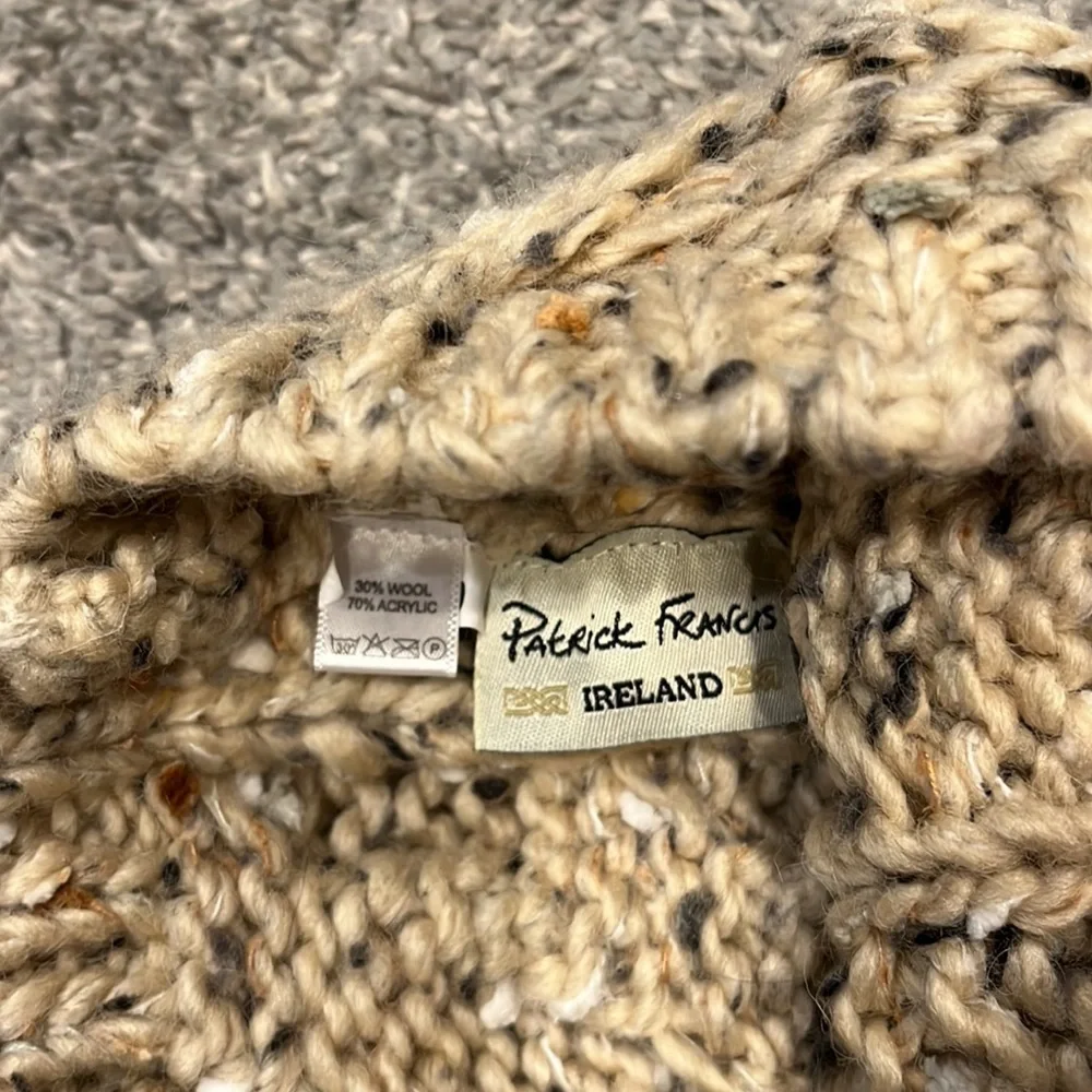 Patrick Francis Ireland | EUC Wool Cable Knit Beanie for Baby Girls